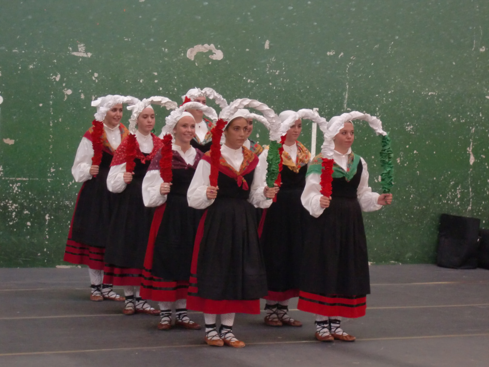 Oinkari Basque Dancers _2_