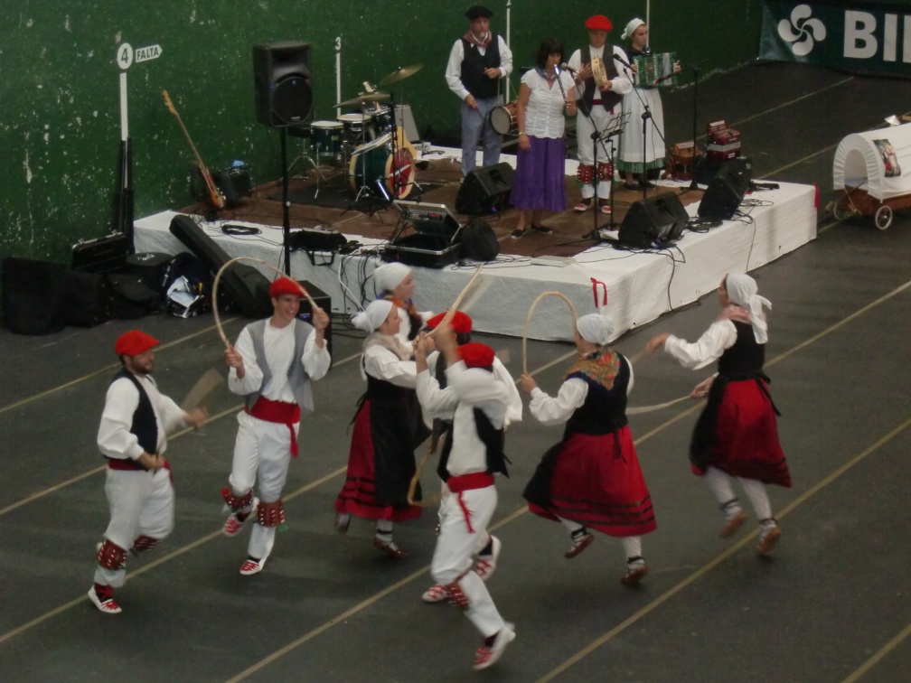 Oinkari Basque Dancers _9_